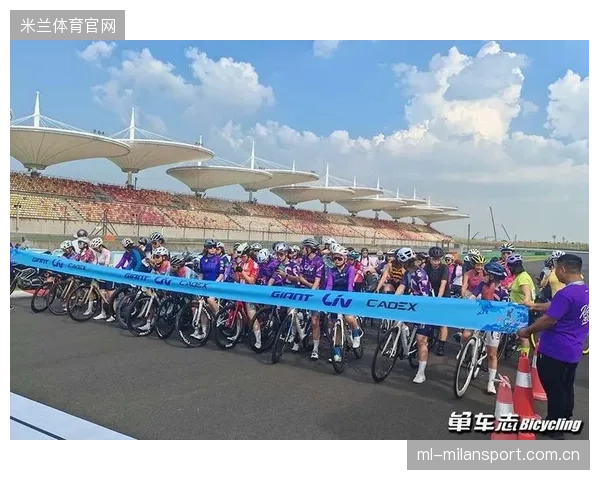 自行车突破口出现后全队瞬间集体加速：赛场上的逆转奇迹